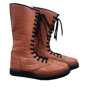 Lange laarzen professionele worstelen, handgemaakte leren schoenen, 100% echt leer, bruine kleur, slangentextuur, aanpasbaar, stijl met veters