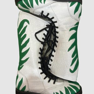 Pro-worstelschoenen, 100% origineel leer, Green Fire-ontwerp, witte kleur, veterschoenen