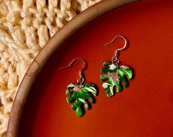 Monstera leaf polymer clay earrings
