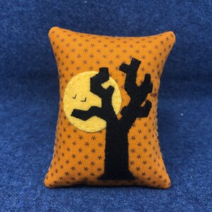 Kit; scary tree bowl filler, wool applique kit penny rug wool felt pattern
