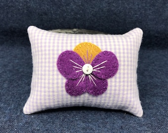 Kit; sweet pansy bowl filler wool applique kit wool felt pattern penny rug sachet