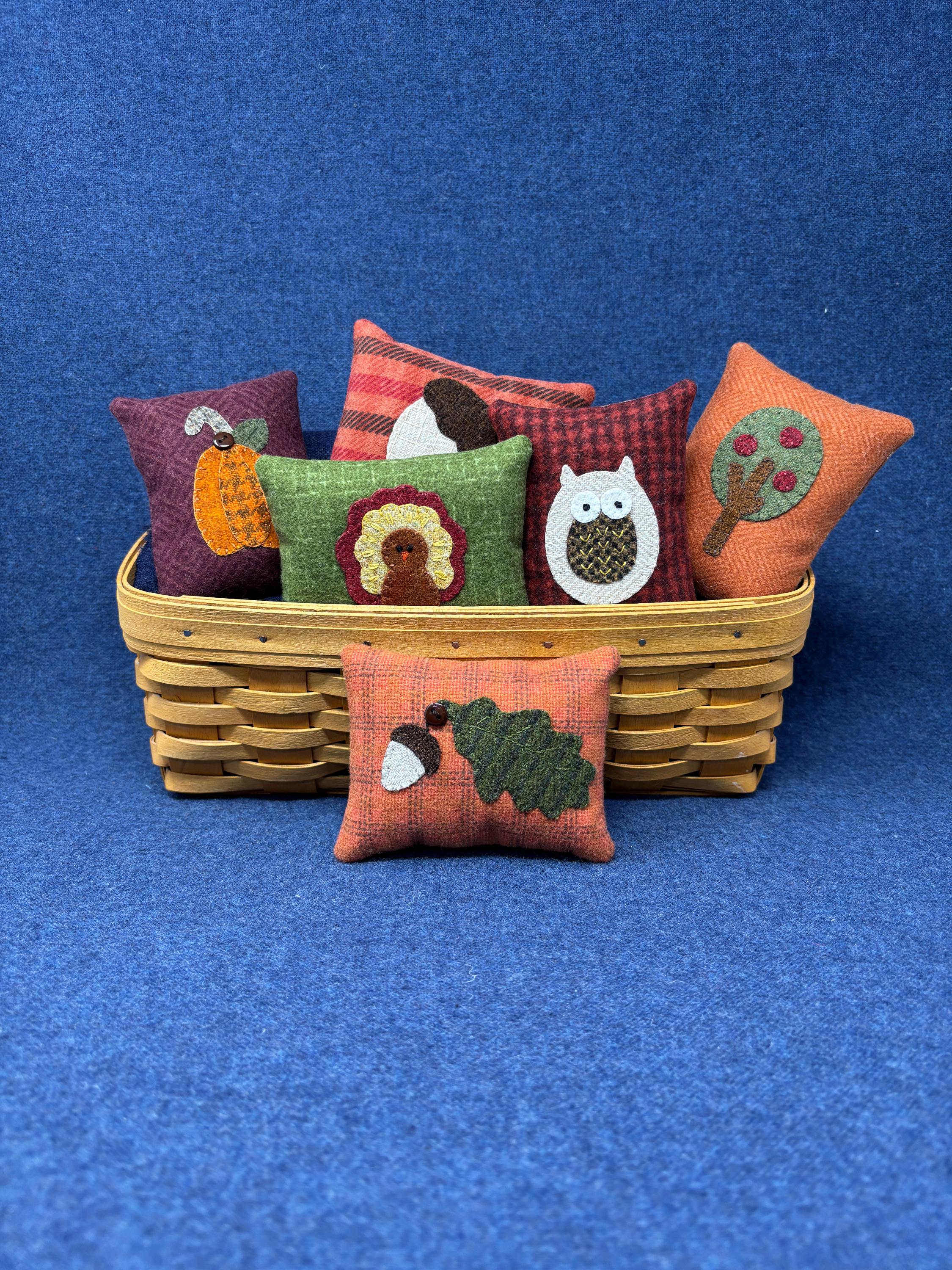 Kit; fun set of fall bowl fillers wool applique kit pattern penny rug wool felt folk art