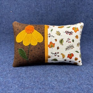 Kit; fun fall flower bowl filler wool applique kit pattern penny rug wool felt folk art
