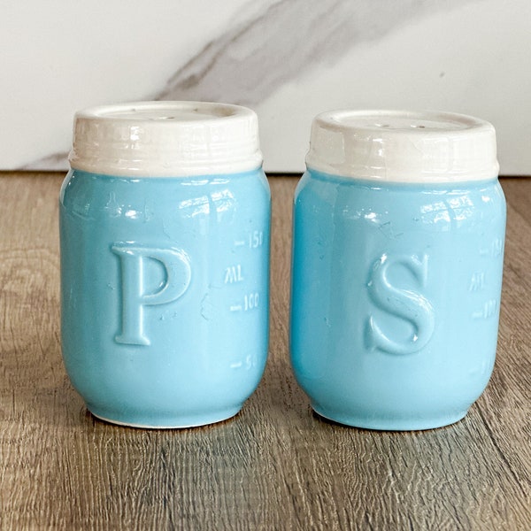 Mason Jar Salt and Pepper Shakers