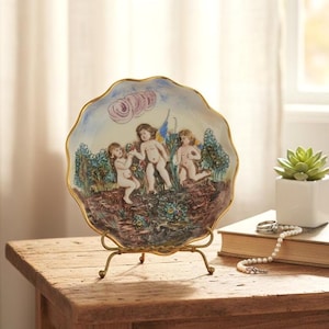 Vintage Capodimonte Italian Porcelain Cherub Wall Plate Decor 3D Relief Gold Trim French Country Victorian Style Angel Plate Wall Hanging 6"
