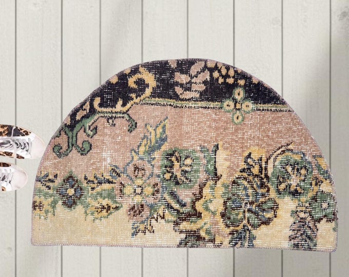Vintage Turkish Isparta Semicircle Rug 1.5x2.5 ft | Blush Pink Wool Half Round Doormat | Handmade Anatolian Entry Rug