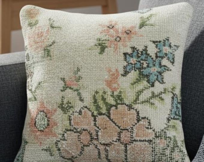 Vintage Floral Kilim Pillow Cover: Handwoven Turkish Throw Pillow (16x16)
