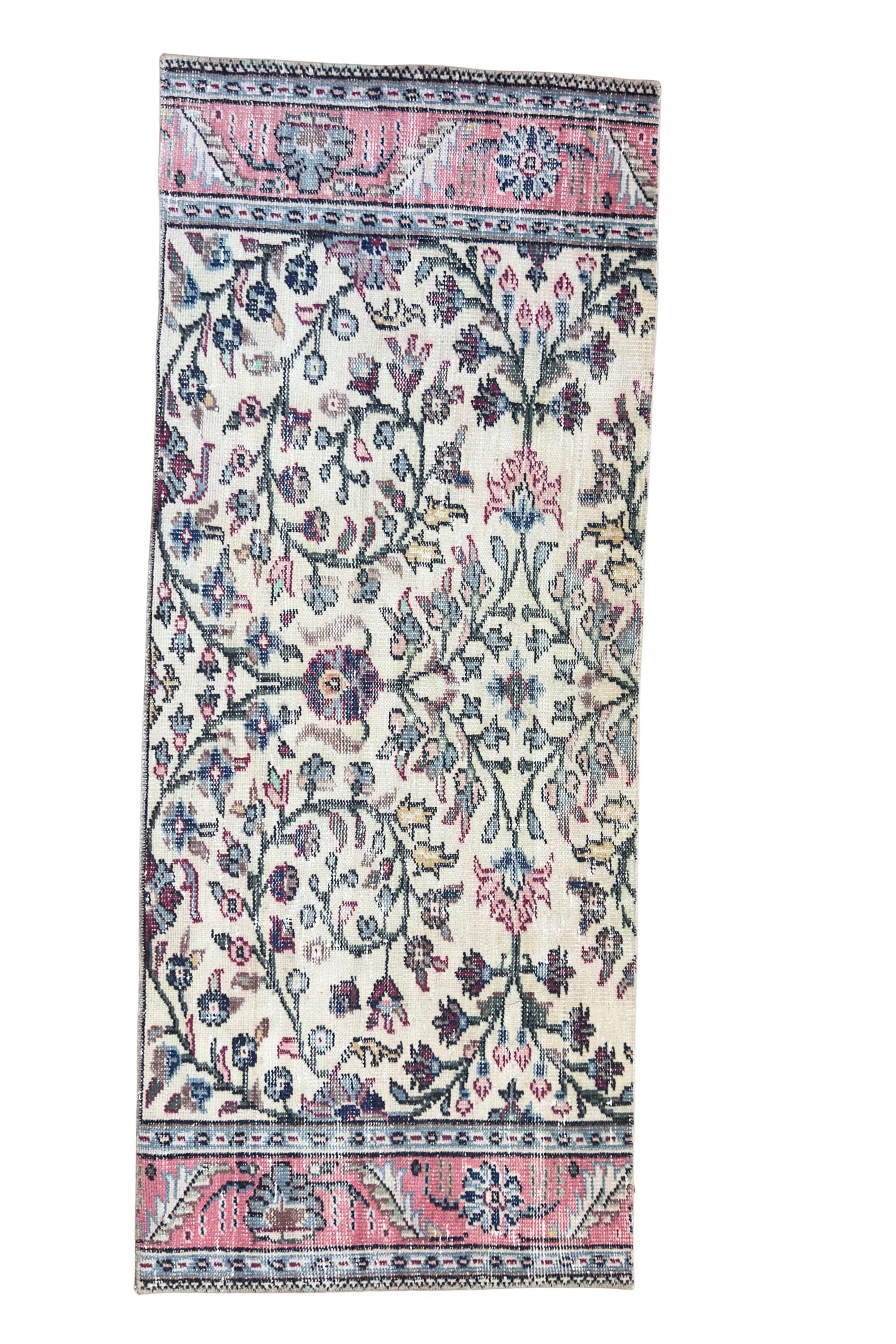 Vintage Turkish Isparta Runner Rug, Hand-Knotted Wool Floral, Faded Ivory Pink, 70x173 cm – view 4