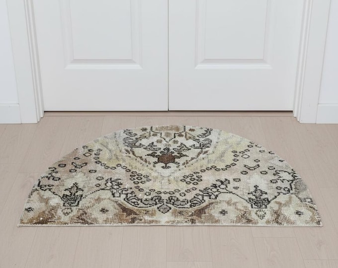 50x84 cm Semicircle Wool Rug | Handwoven Turkish Door Mat | Farmhouse Rustic Vintage Decor