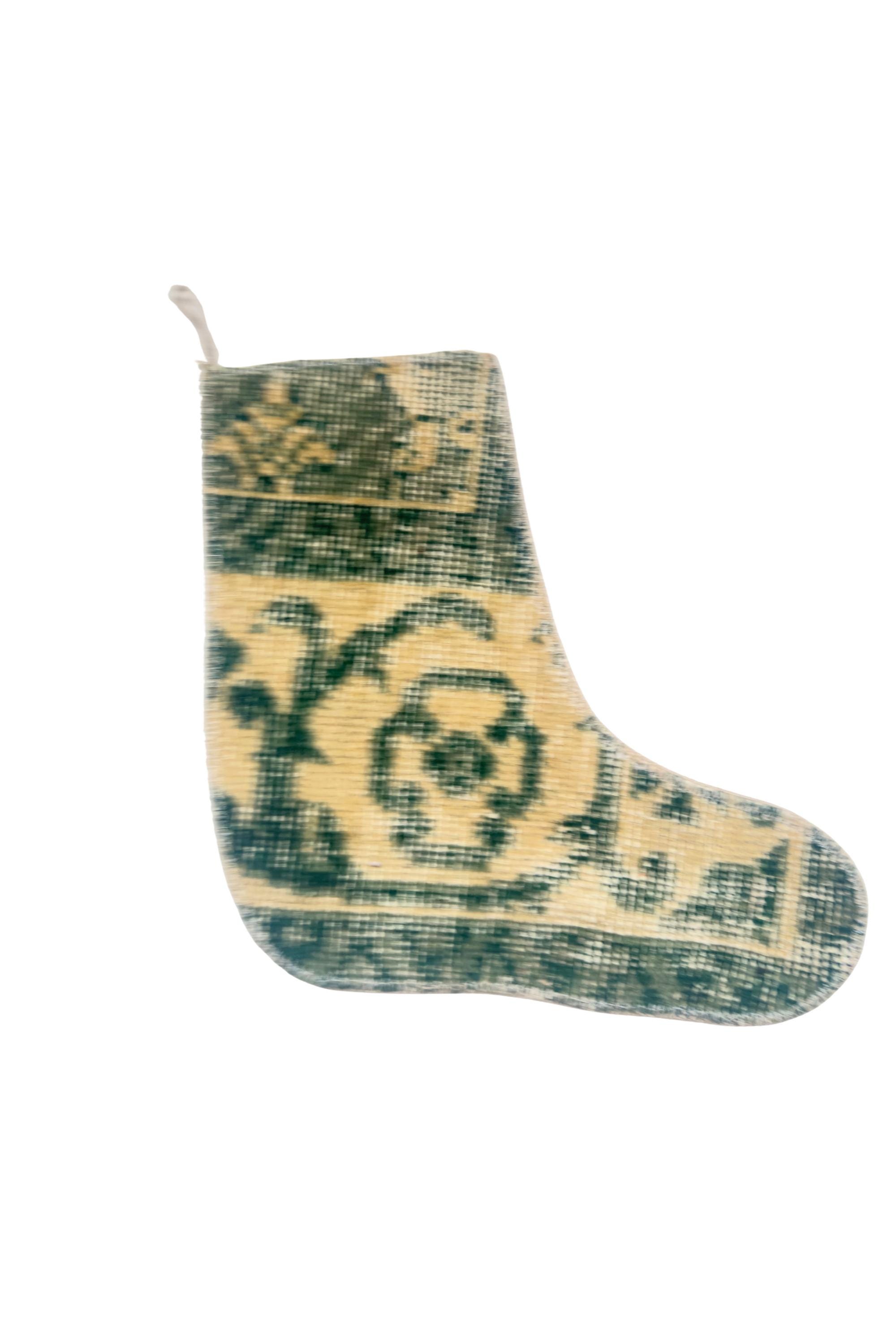 Christmas Stocking, Vintage Turkish Rug, Oushak Floral Medallion Ivory Teal, 12.2 in – view 3