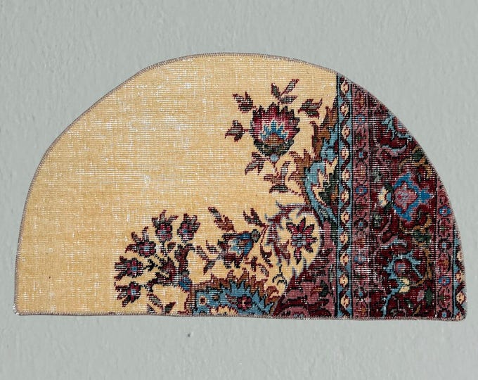 Vintage Floral Wool Semicircle Rug: Handmade Turkish Doormat