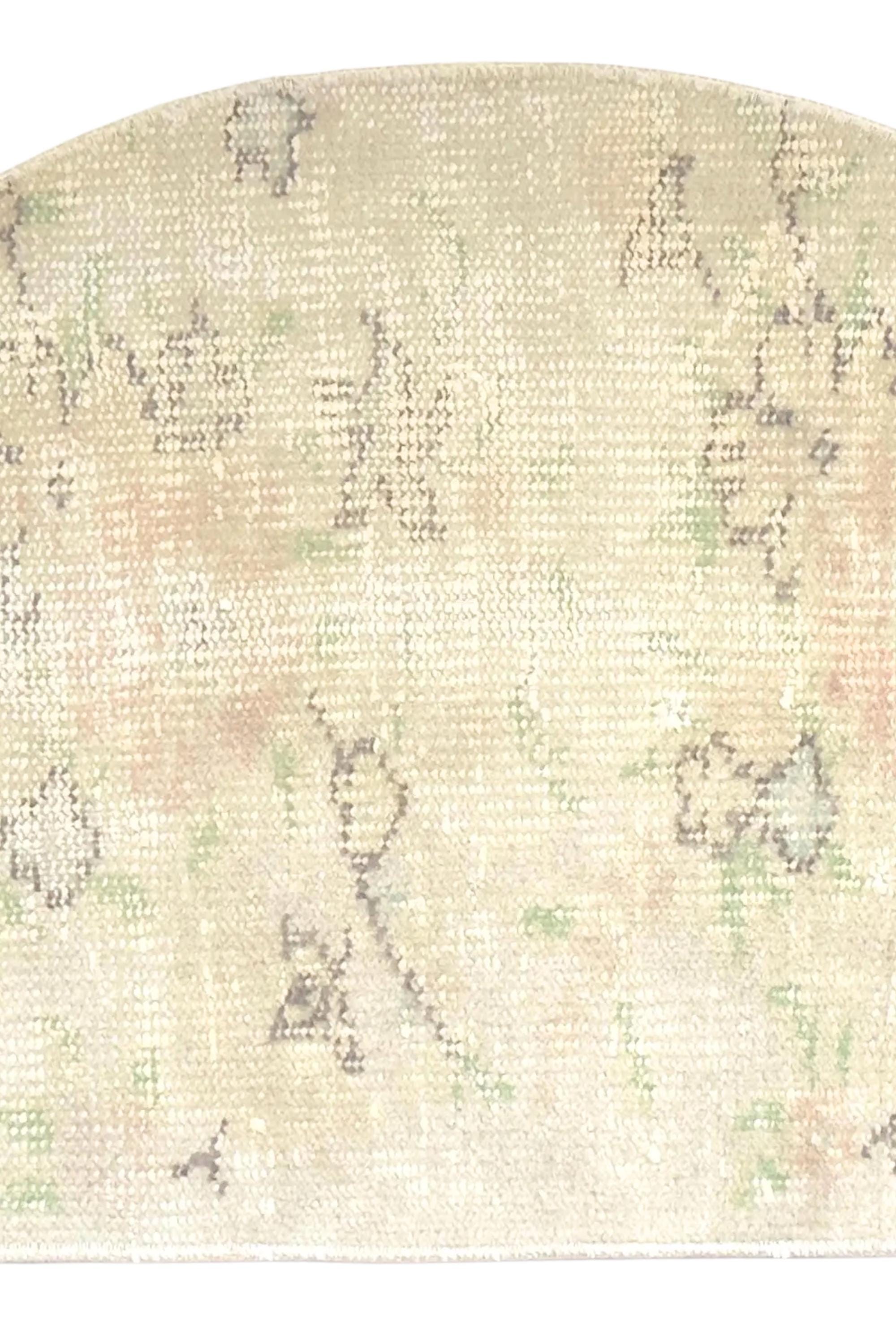 Vintage Turkish Semicircle Rug, Handwoven Wool, Ivory Blush Pink Sage Faded, 1.6x2.77 ft – view 8