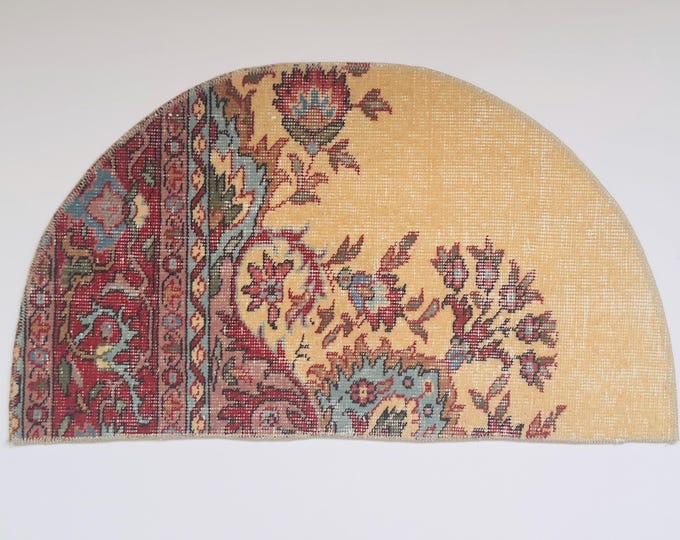 17.7x31.5 Inch Vintage Turkish Semicircle Rug, Floral Wool Half Round Entryway Mat