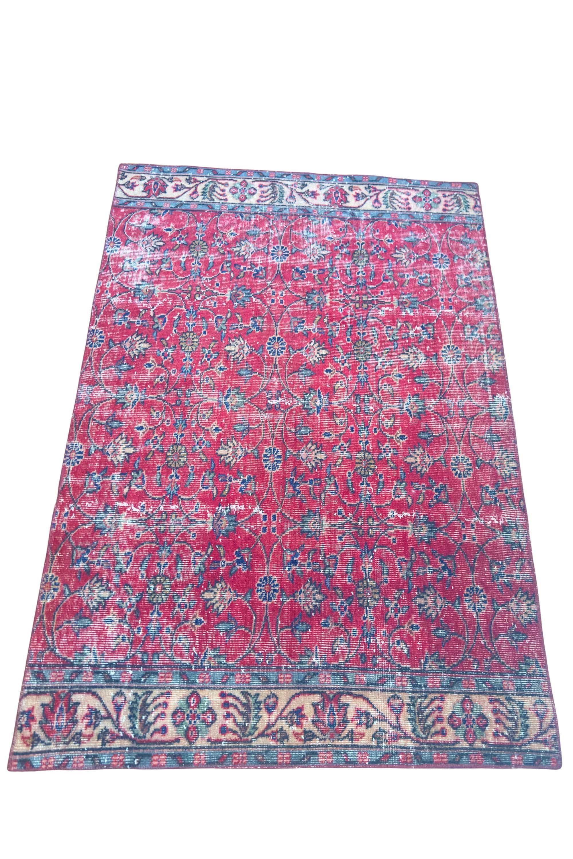 Vintage Turkish Isparta Area Rug, Hand-Knotted Wool Floral, Faded Crimson Red, 122x179 cm – view 3