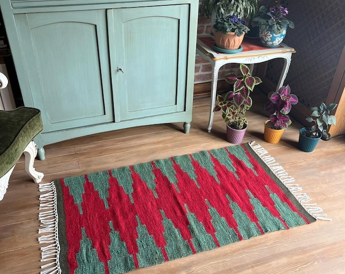 Handwoven Wool Kilim | Turkish Flatweave Rug Red Green | Geometric Ethnic Carpet | Bohemian Home Interior Vintage Decor Oriental Boho Rustic