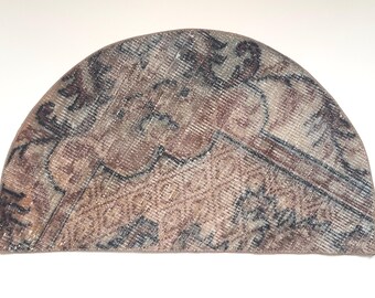 20 x 33 inch vintage halfrond vloerkleed Turkse wol neutrale entreemat