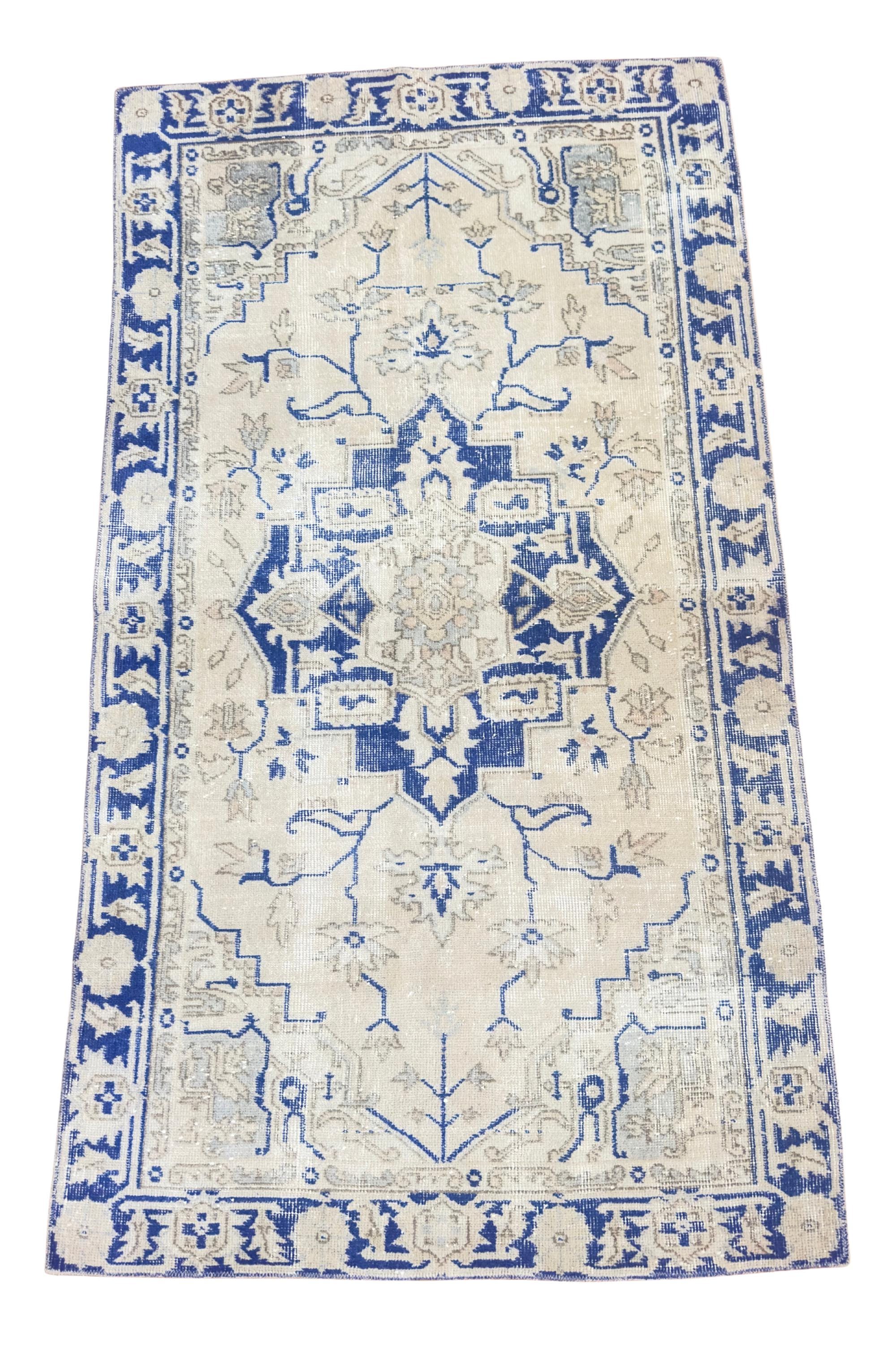 Vintage Turkish Area Rug, 3.6x6.3 ft, Faded Navy Ivory, Stepped Medallion – view 4
