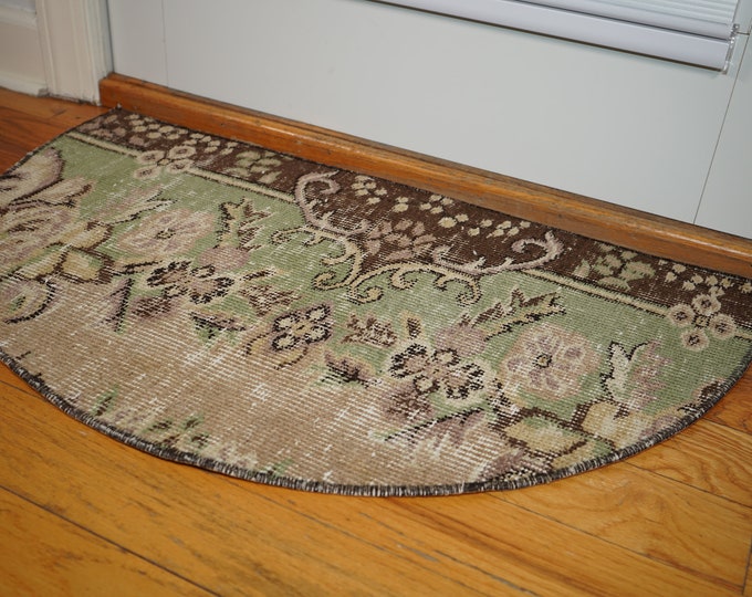 Vintage Green Wool Semicircle Rug: Handmade Turkish Doormat (1x4 ft)