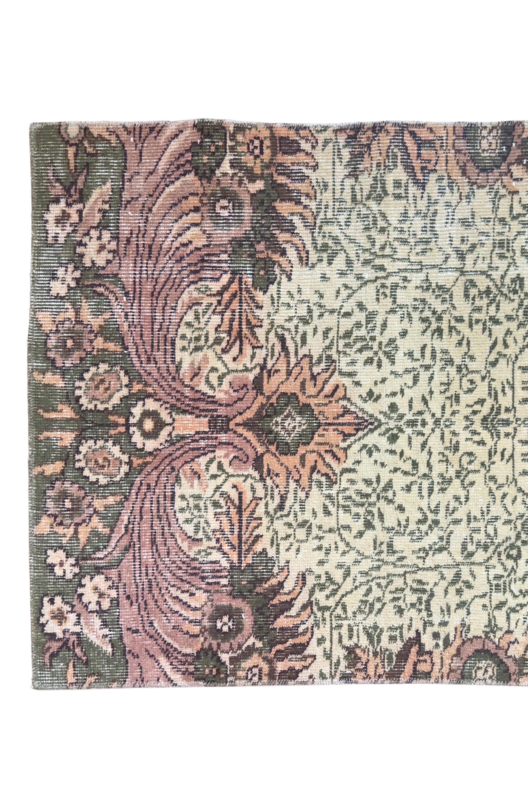 Vintage Turkish Isparta Runner Rug, Hand-Knotted Wool Medallion, Faded Sage Mauve, 78x247 cm – view 7