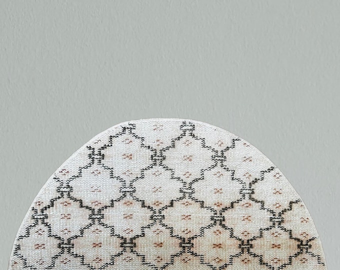 Geometric Semicircle Wool Rug: Vintage Turkish Doormat (2x4 ft)