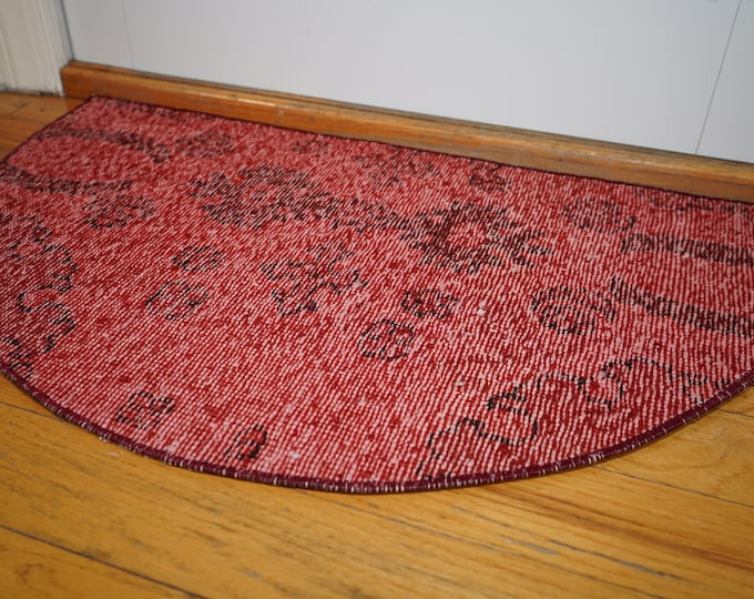 Small Vintage Red Wool Rug: Semicircle Turkish Doormat (1.5x2.4 ft)