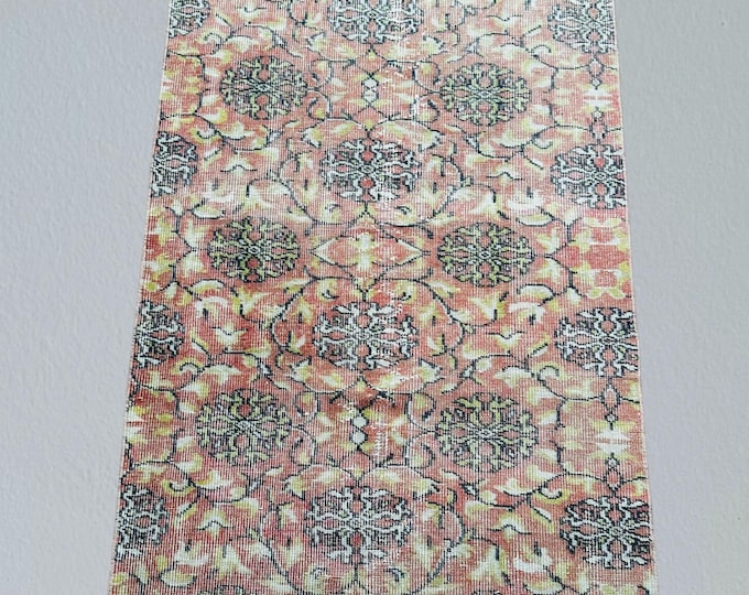 Handmade Vintage Oushak Wool Rug: Small Floral Turkish Rug (3x6 ft)