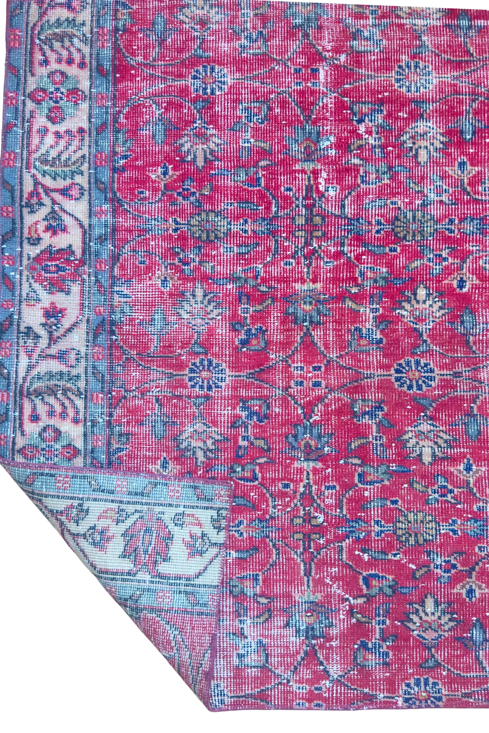 Vintage Turkish Isparta Area Rug, Hand-Knotted Wool Floral, Faded Crimson Red, 122x179 cm – view 10