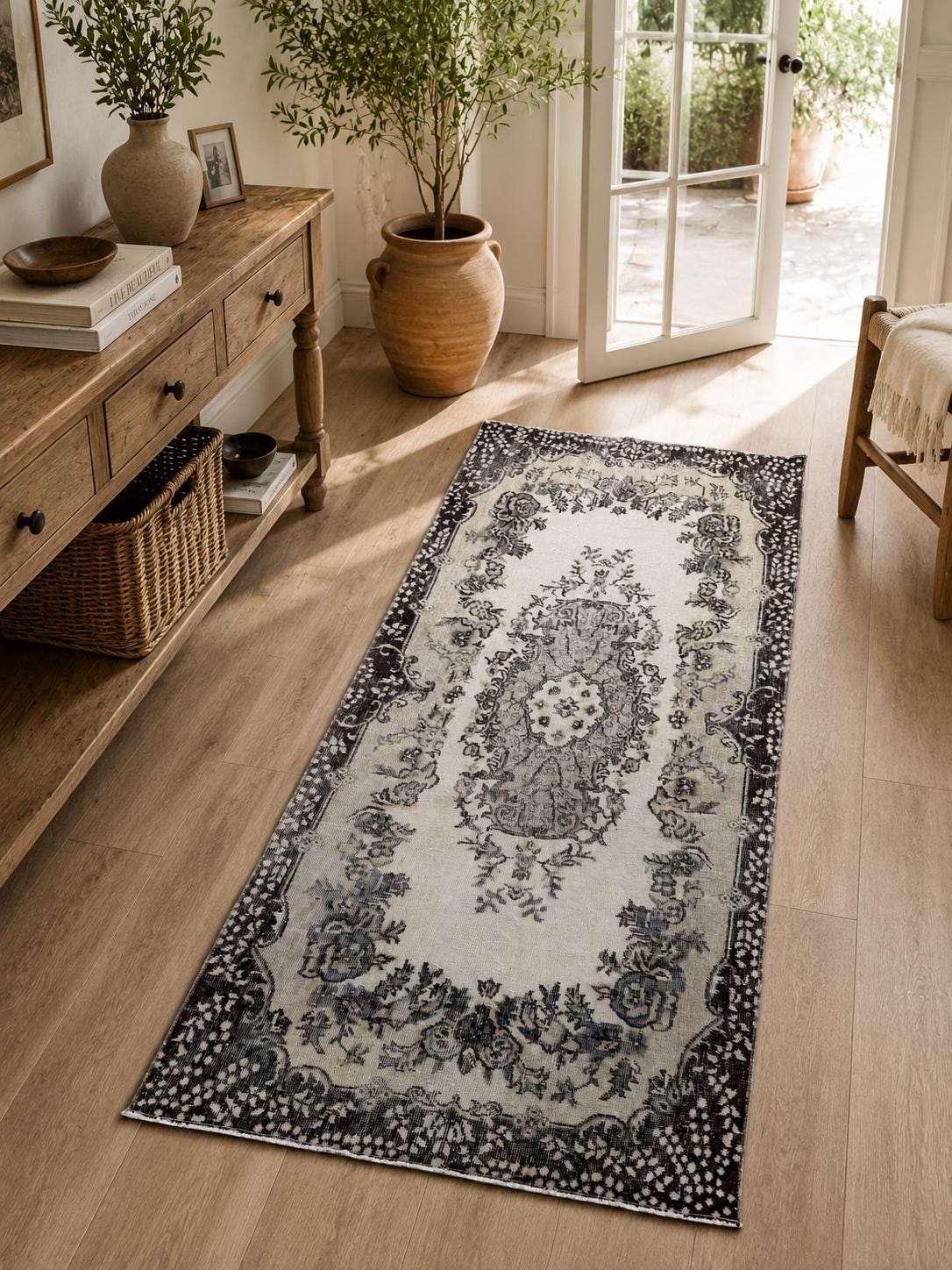 Vintage Turkish Isparta Rug, Handwoven Wool Medallion, Ivory Chocolate Brown, 3.7x7.2 ft