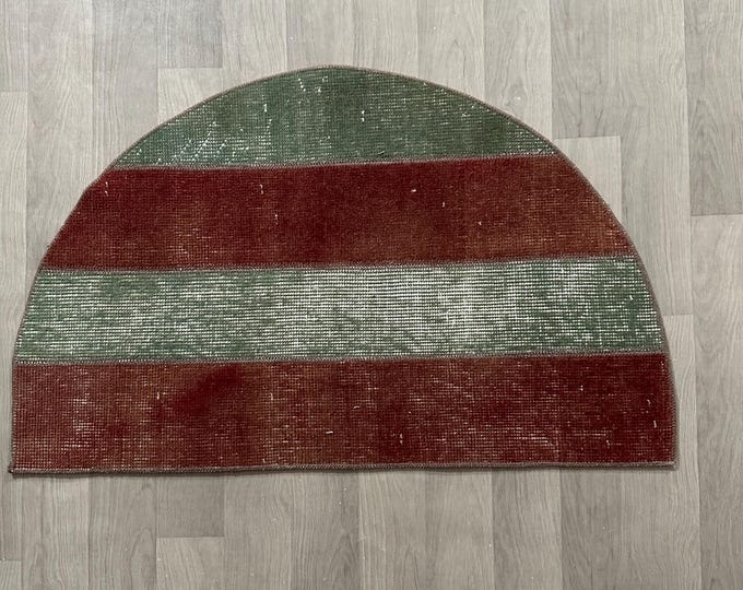 Vintage Wool Patchwork Rug: Green & Red Half Circle Doormat (2x3 ft)