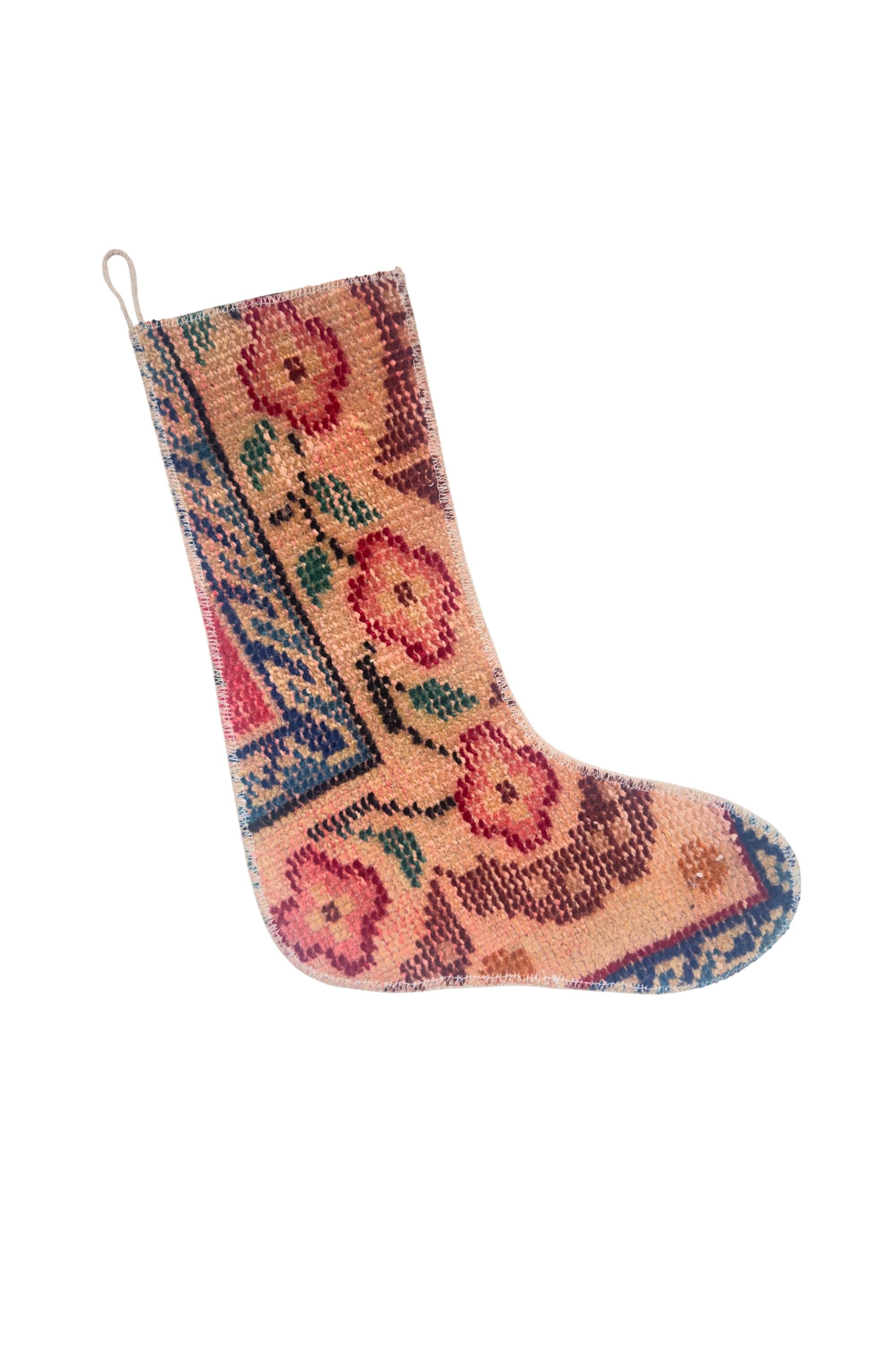 Christmas Stocking, Vintage Turkish Rug, Traditional Floral Medallion Pink Burgundy, 16 in – view 4