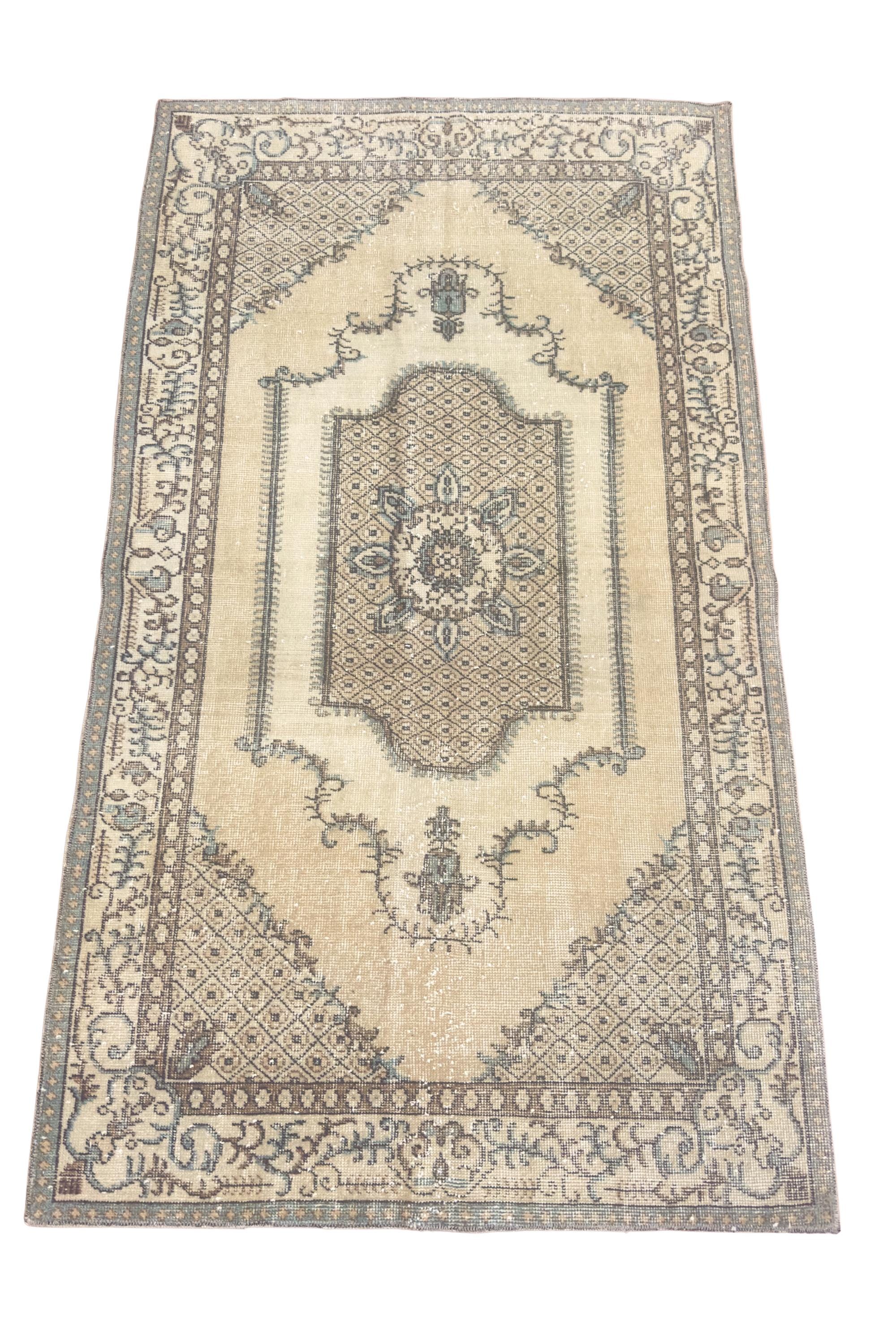 Vintage Turkish Area Rug, 3.9x6.7 ft, Ivory Beige Sage, Arch Oushak Medallion – view 4