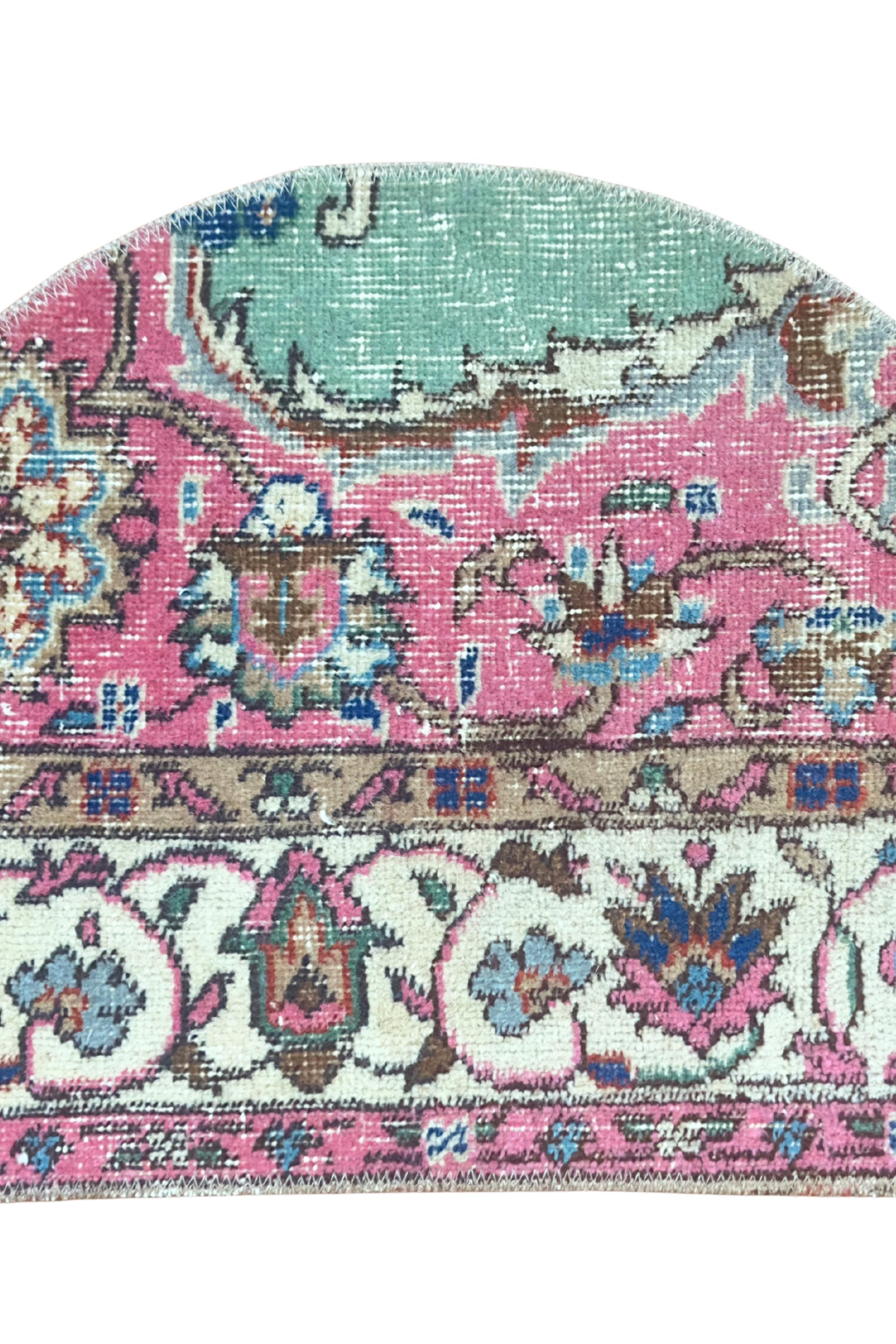 Vintage Turkish Door Mat, Hand-Knotted Wool Medallion, Distressed Pink Cream, 18x30 in – view 9