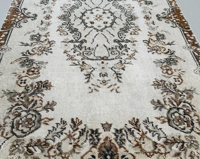 Handknotted Wool Turkish Rug: Vintage Beige Brown Area Rug (3x7 ft)