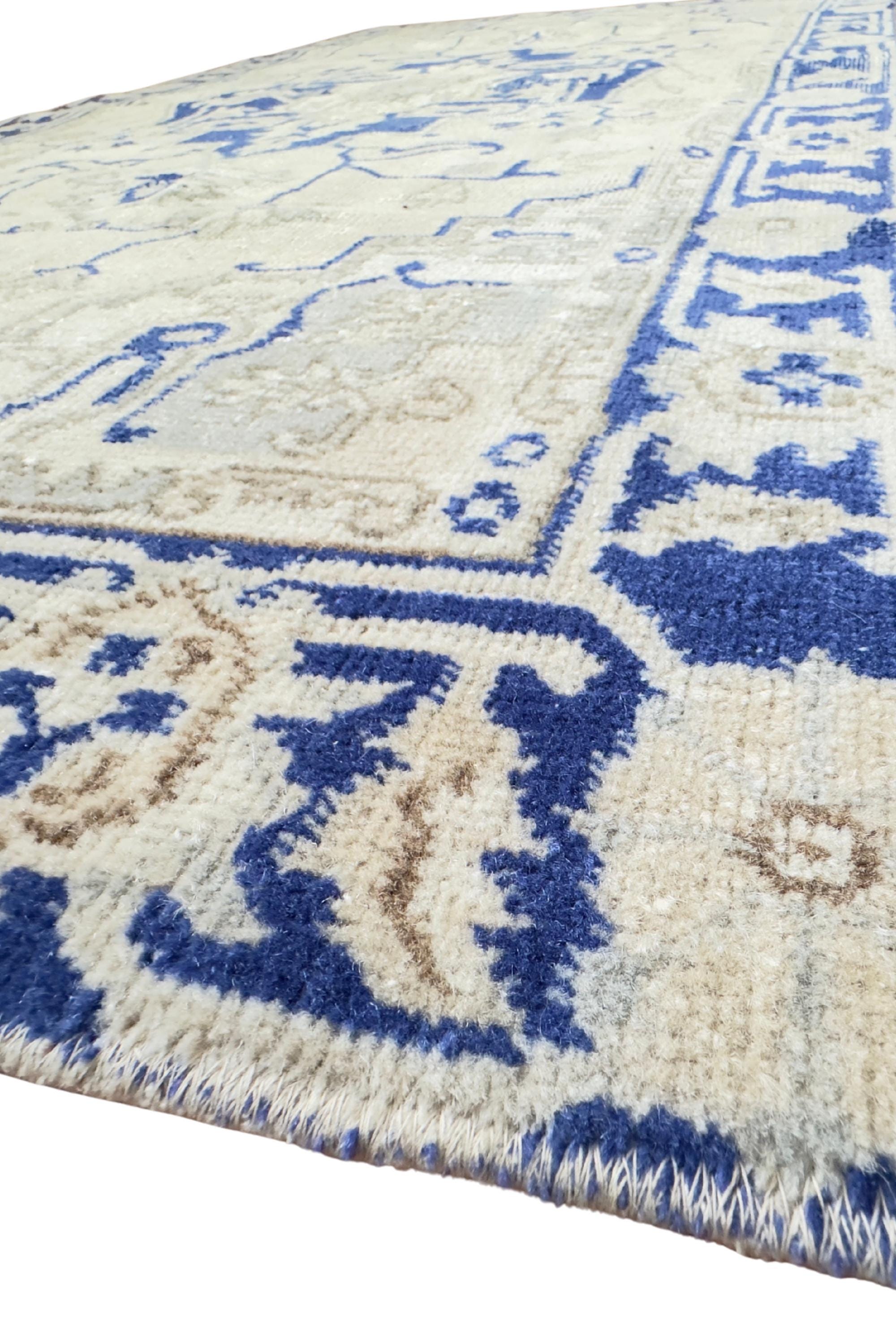 Vintage Turkish Area Rug, 3.6x6.3 ft, Faded Navy Ivory, Stepped Medallion – view 10