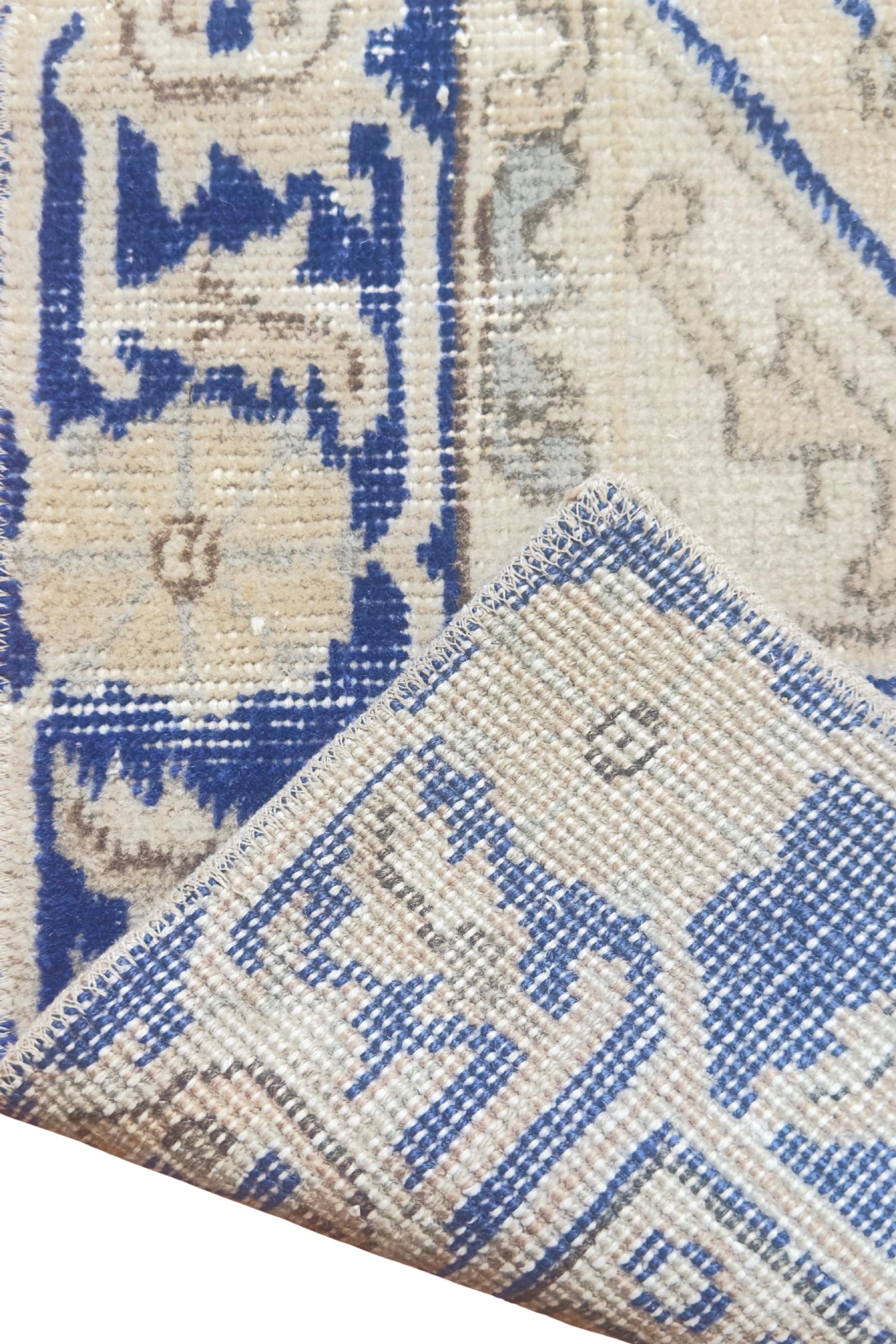 Vintage Turkish Area Rug, 3.6x6.3 ft, Faded Navy Ivory, Stepped Medallion – view 9