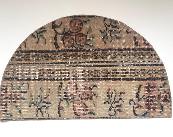 20x32.5 Inch Vintage Patchwork Semicircle Rug, Turkish Wool Half Round Entry Rug