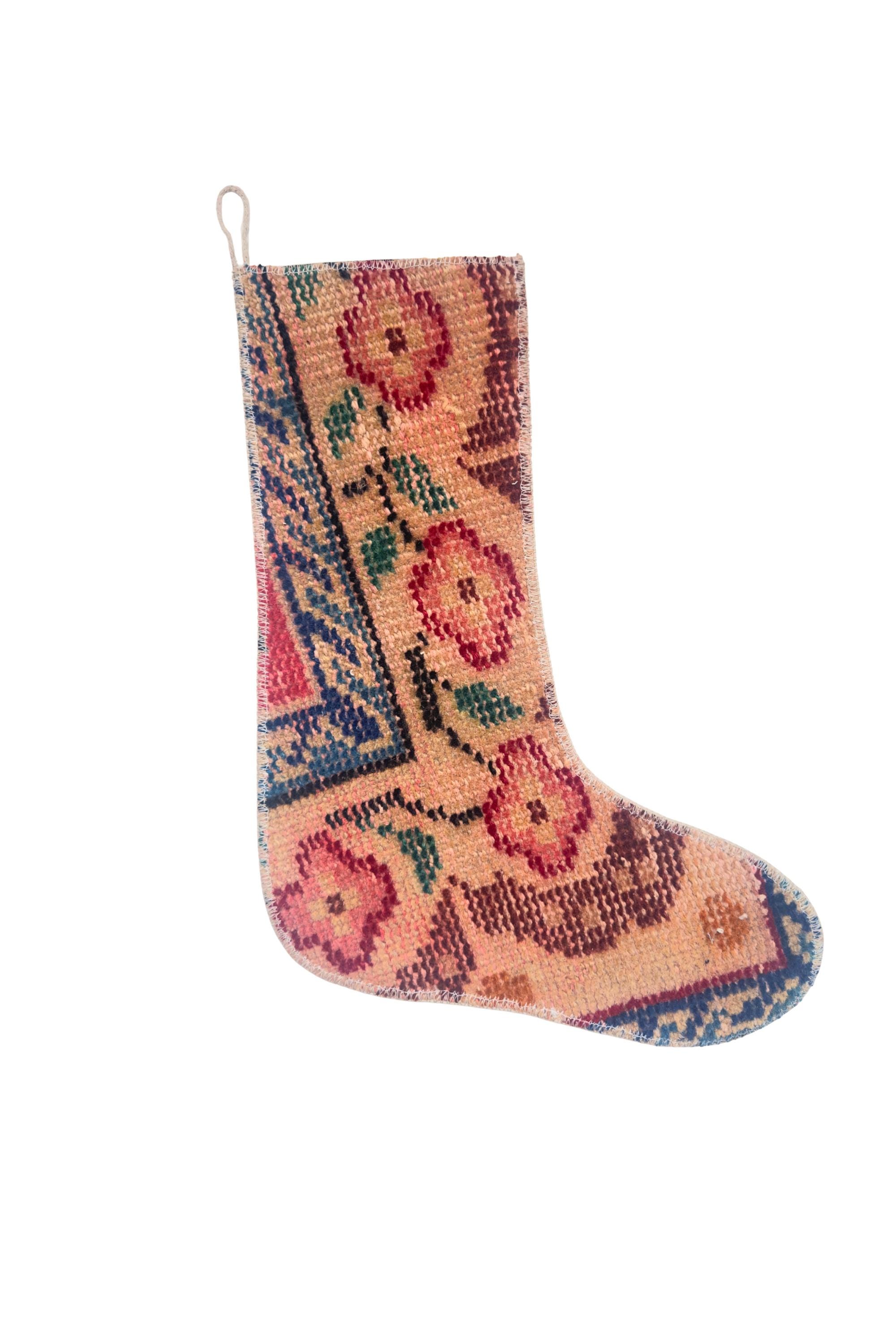 Christmas Stocking, Vintage Turkish Rug, Traditional Floral Medallion Pink Burgundy, 16 in – view 3