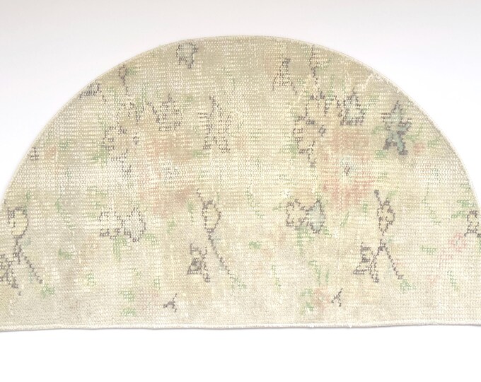Faded Beige Floral Semicircle Rug, Vintage Half Moon Entryway Mat 19"x33"