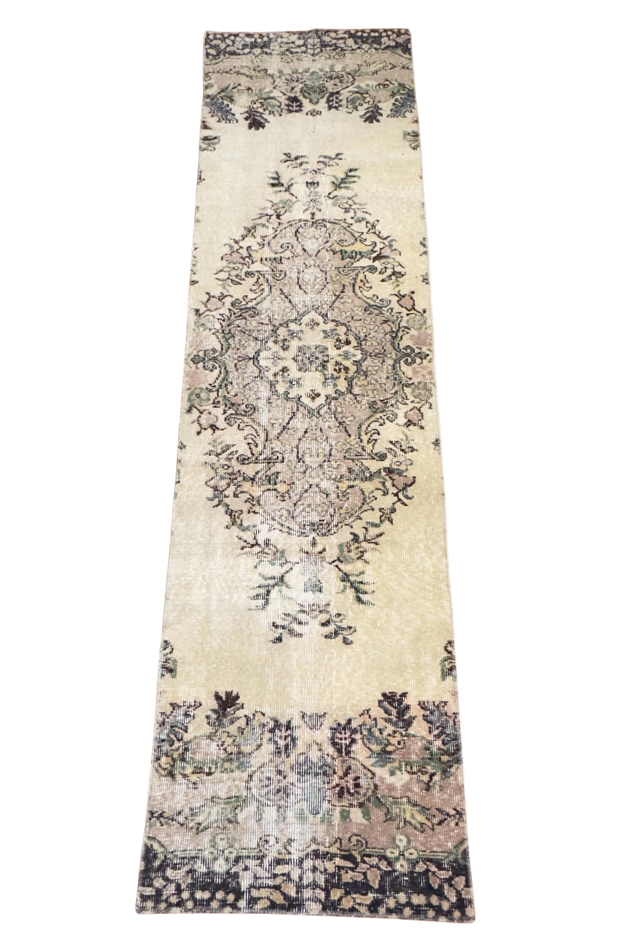 Vintage Turkish Isparta Runner Rug, Hand-Knotted Wool Medallion, Faded Ivory Navy, 75x285 cm – view 4