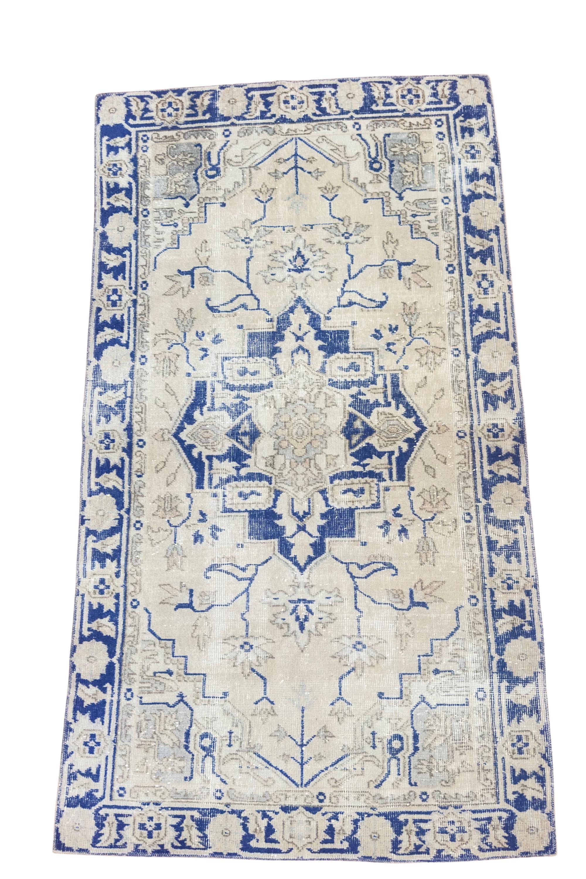 Vintage Turkish Area Rug, 3.6x6.3 ft, Faded Navy Ivory, Stepped Medallion – view 5