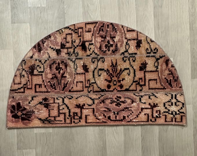 Vintage Turkish Wool Rug: Patchwork Semicircle Doormat (2x3 ft)