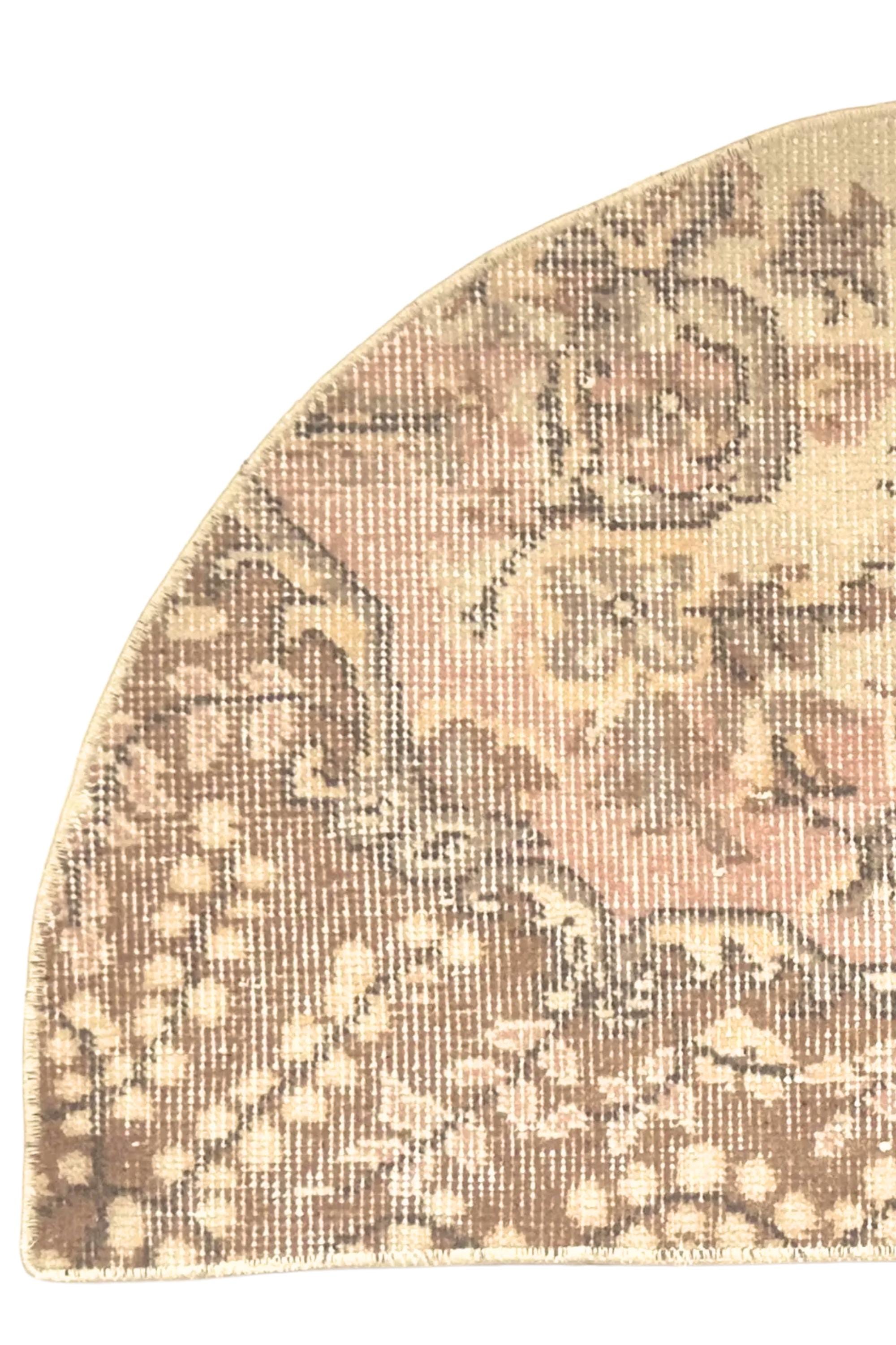Vintage Turkish Semicircle Rug, Handwoven Wool, Ivory Taupe Dusty Rose Distressed, 1.6x2.77 ft – view 7