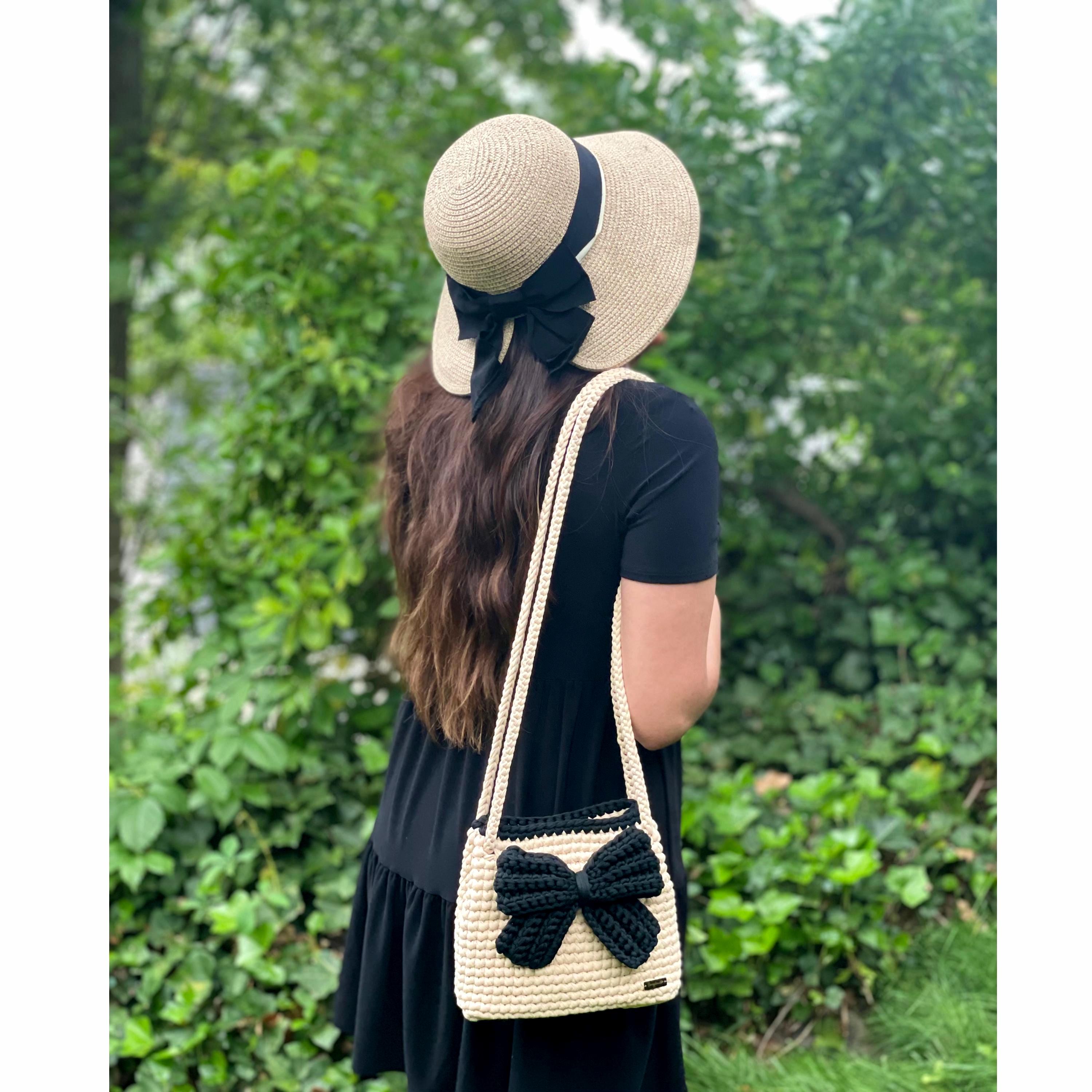 Coquette Crochet Shoulder Bag with Bow – Handmade T-Shirt Yarn Crossbody | Summer Bag | Gift for Her | Fabric Lined | Elegant Woven Purse