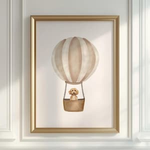 Pode incluir: Uma ilustração em aquarela de um balão de ar quente listrado de marrom e branco com um cachorro marrom sentado dentro. O balão flutua no ar contra um fundo branco.