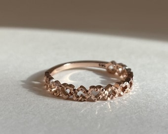 Heart Chain Ring 14K Solid Gold Dainty Hearts Ring Layering Stacking Rings Love ring Heart ring Mini heart ring Minimalist Ring Daily Ring