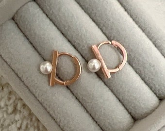 14K Solid Gold Pearl Earrings Pearl Huggies Hoop Earrings Gold Dainty Huggie Earrings Minimalist Earrings Daily Earrings Everyday earrings