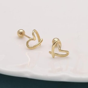 14k Solid Gold Mini Heart Piercing Screw Back Minimalist Small Love Piercing Earring Dainty Cartilage Minimalist Piercing