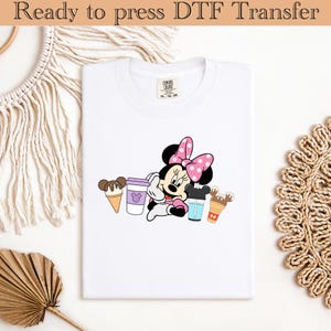 ミニーマウス DTF 転写、ディズニーミニー DTF、ミニー転写、ガールフレンドへのギフト、ディズニー旅行シャツ、ディズニーシャツ DTF、ミニー DTF 転写