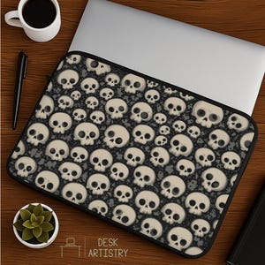 Goth Schädel-Laptop-Hülle | Niedliches Halloween Tech Case | Dunkle ästhetische Laptop Hülle | Gruseliges Geschenk für Sie | Alt Style Laptoptasche