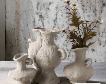 Vases rustiques Wabi Sabi | Pot de fleur minimaliste vieilli | Navire beige effet vieilli | Vase en céramique fait main | Collection de vases cadeaux de pendaison de crémaillère